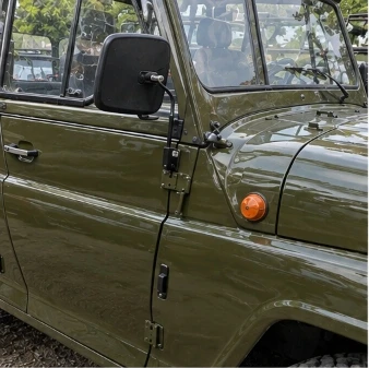 UAZ-469 solid steel door, side mirror and military olive green bodywork